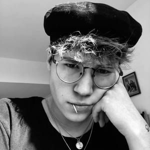 Meet your Posher, Debby